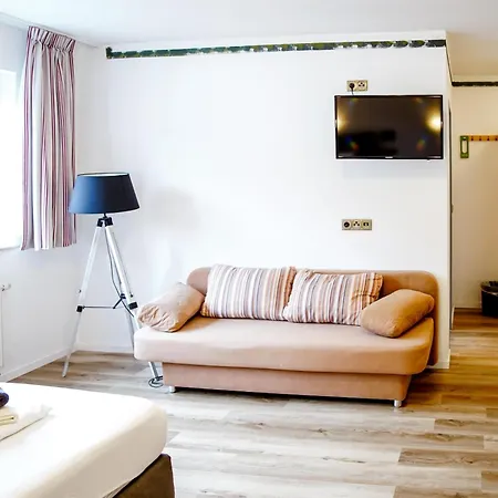 Smart 2 Bb2 328 Hotel *