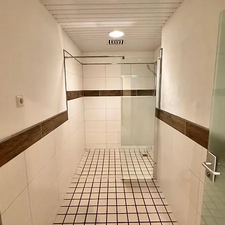 Smart 2 Bb2 328 Hotel *